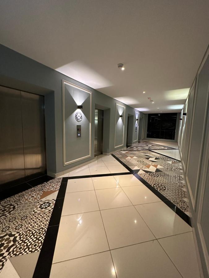 Aparthotel Arti Mont Kiara Kuala Lumpur Exterior foto